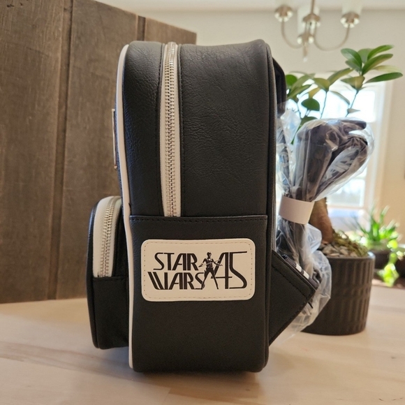 Starwars Loungefly Mini Backpack - Picture 2 of 7